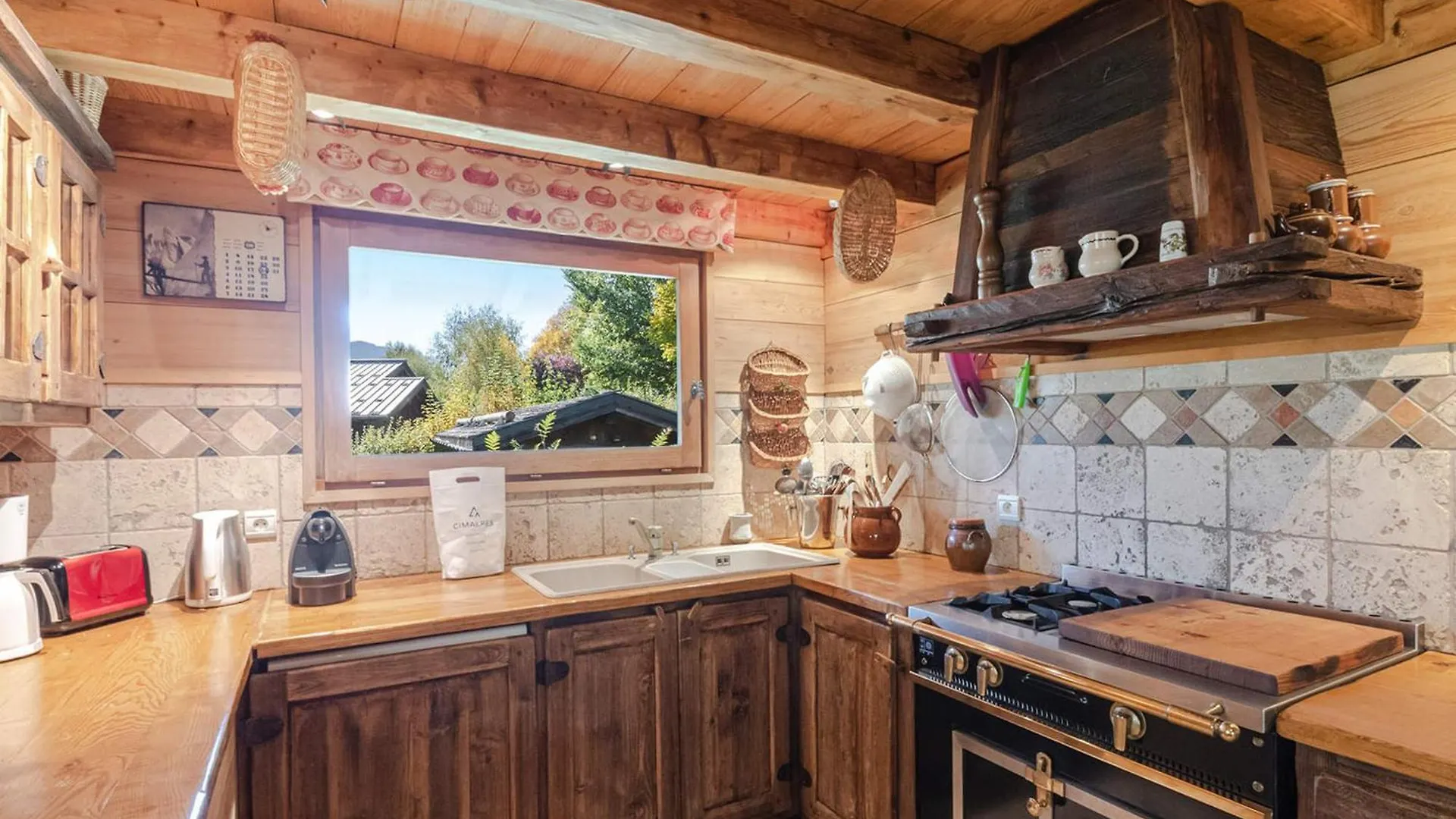 Chalet Authentique Pres De Chamonix Avec Jardin Et Parking - Fr-1-343-182